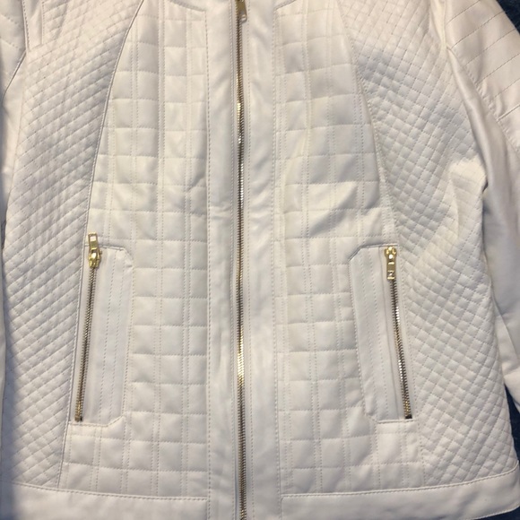 Bagatelle Quilted Leather Jacket with Gold Zippers - Picture 3 of 7